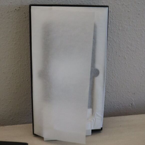 Authentic Gucci Unisex-Adult Cat Patch GG Supreme iPhone 8 Phone Case - Picture 7 of 8